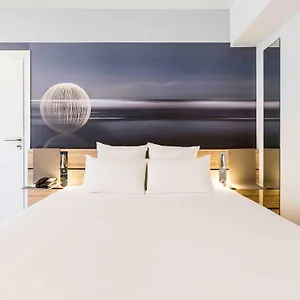 Novotel & Biarritz Hotel